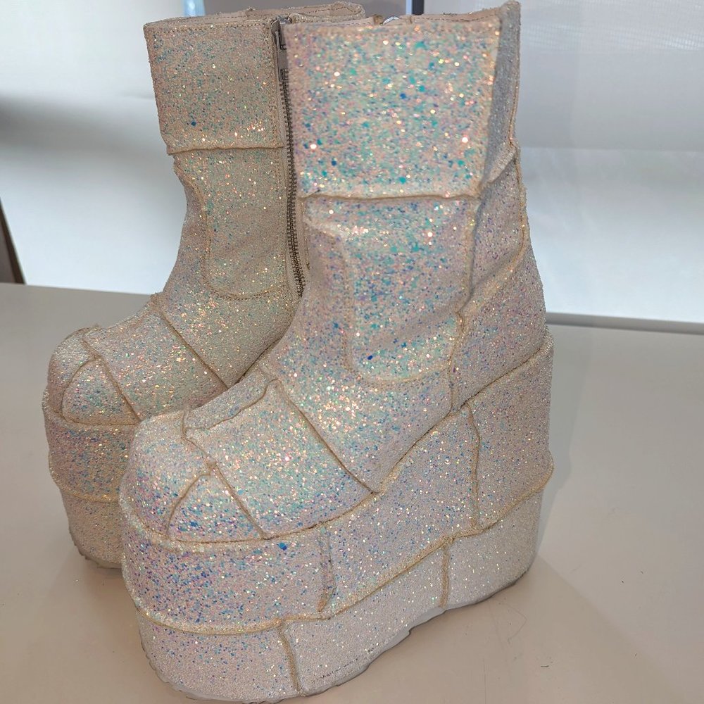 Demonia Double Stack 201-G iridescent white ankle boots - Women's 7